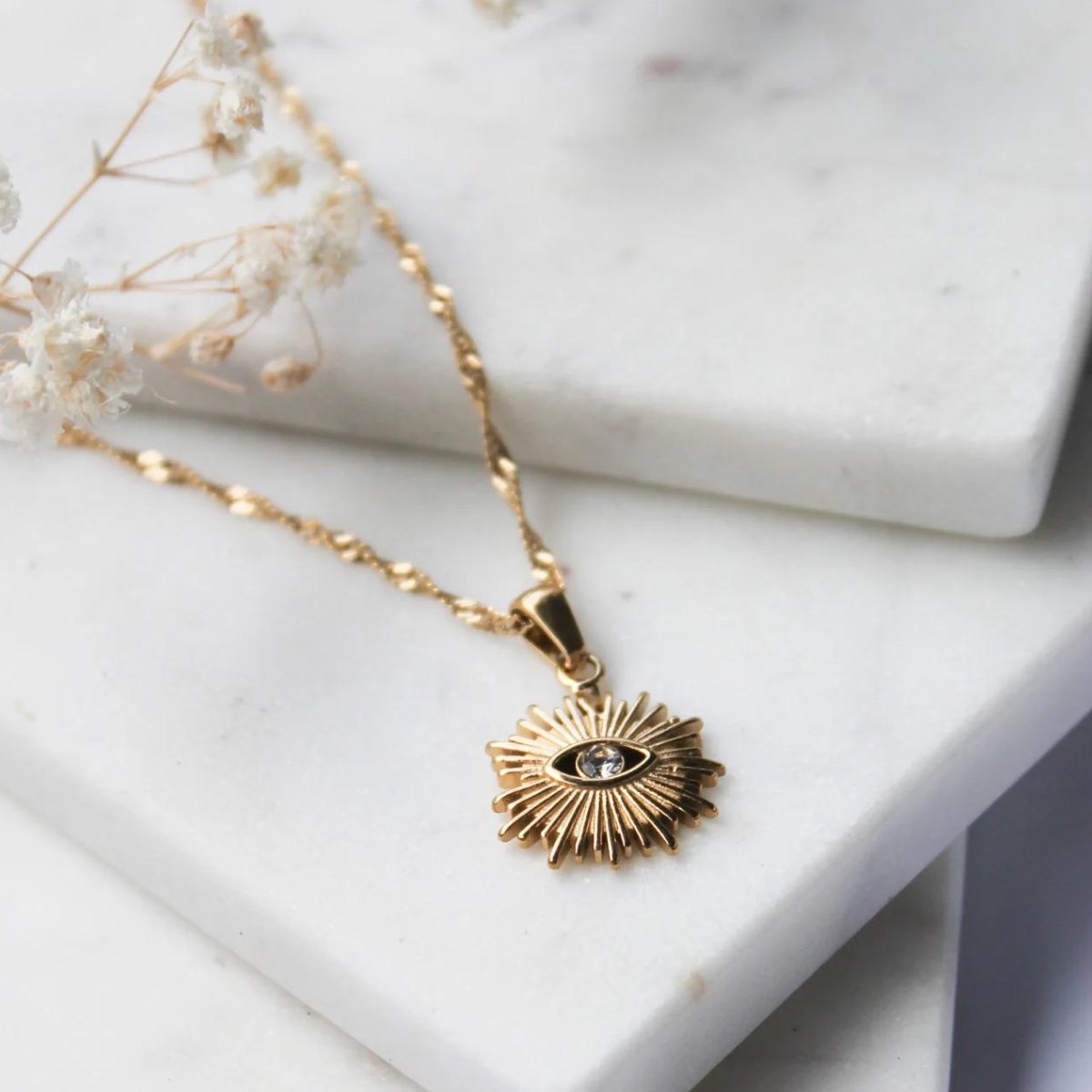 Colar Olímpia Eye Banhado em Ouro 18K