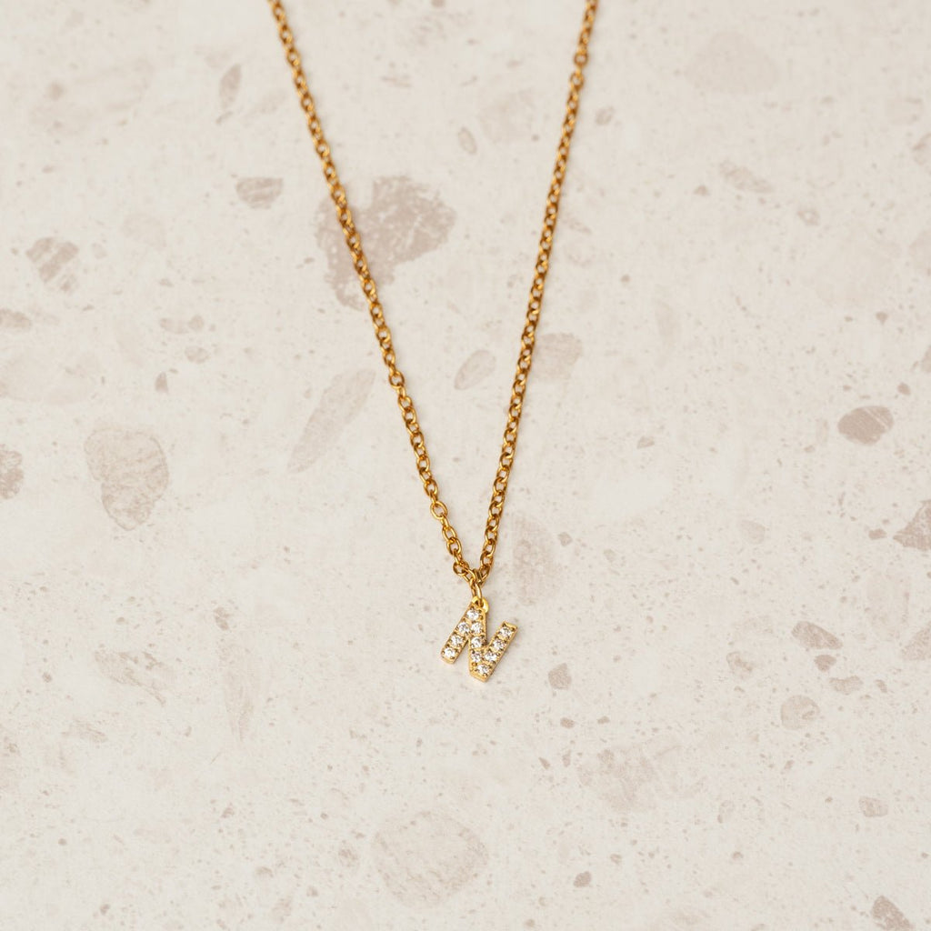 Colar Letra Inicial Stone Banhado em Ouro 18K