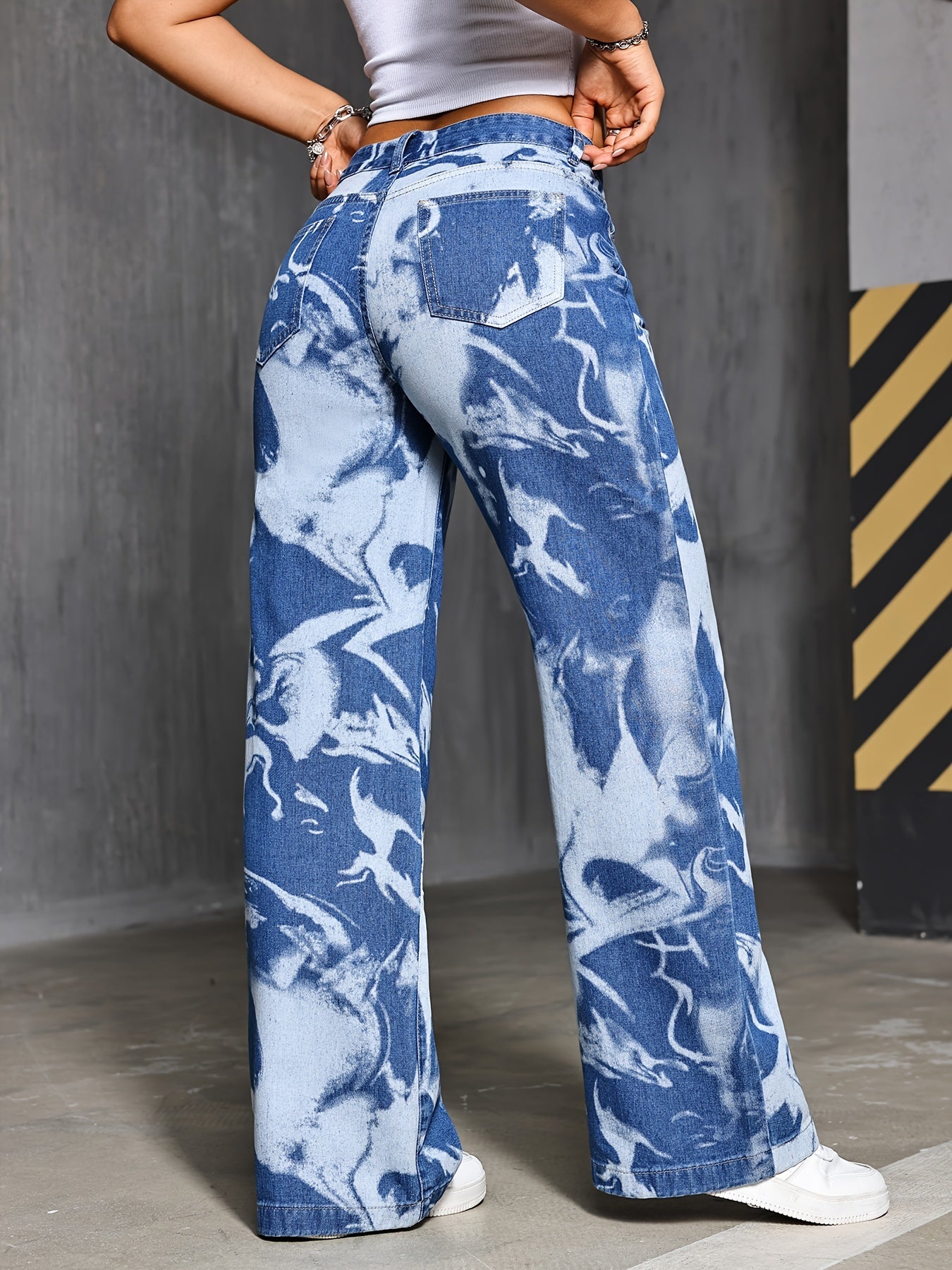 Calça Feminina Jeans Reta Onnat com Estampa Artística Única e Confortável