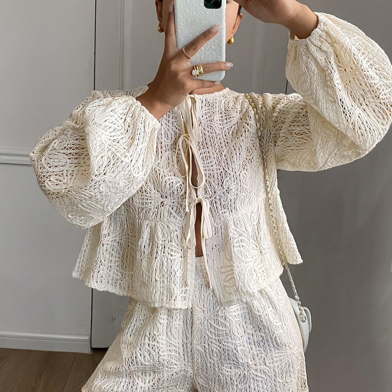 Onnat Glow Conjunto Feminino | Blusa + Shorts - Branco com Estampa Floral - Verão