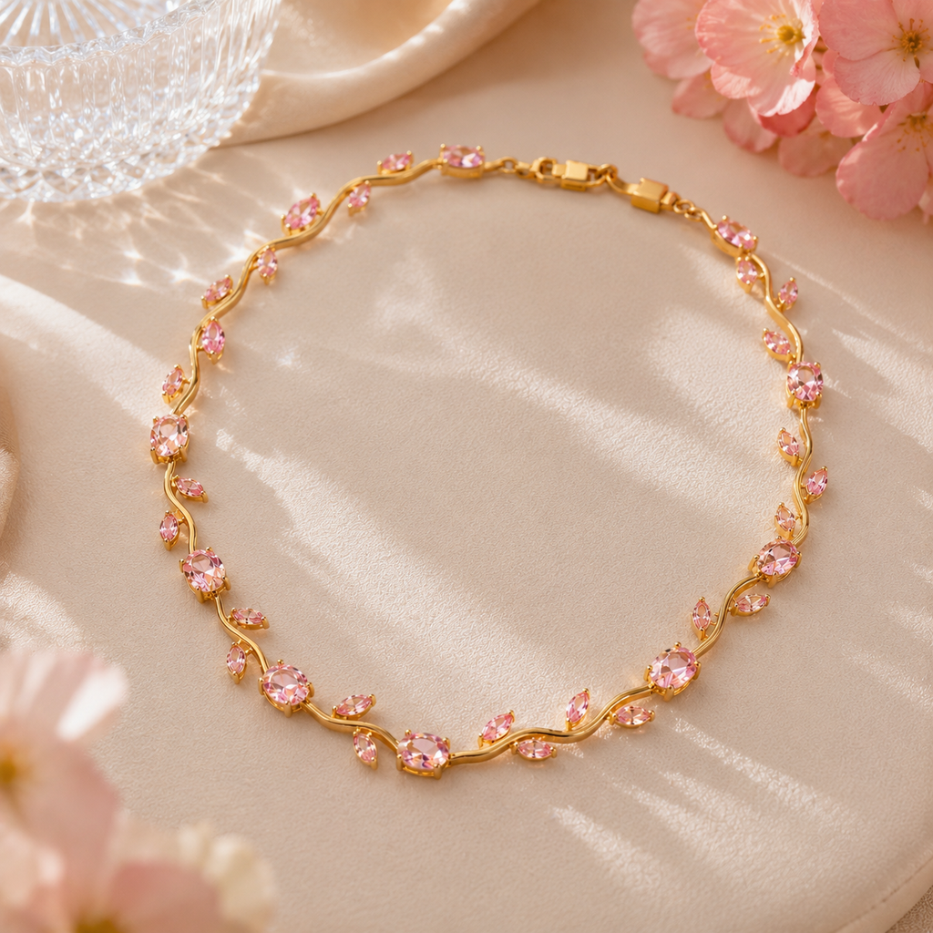 Colar Flora Pink Banhado em Ouro 18K