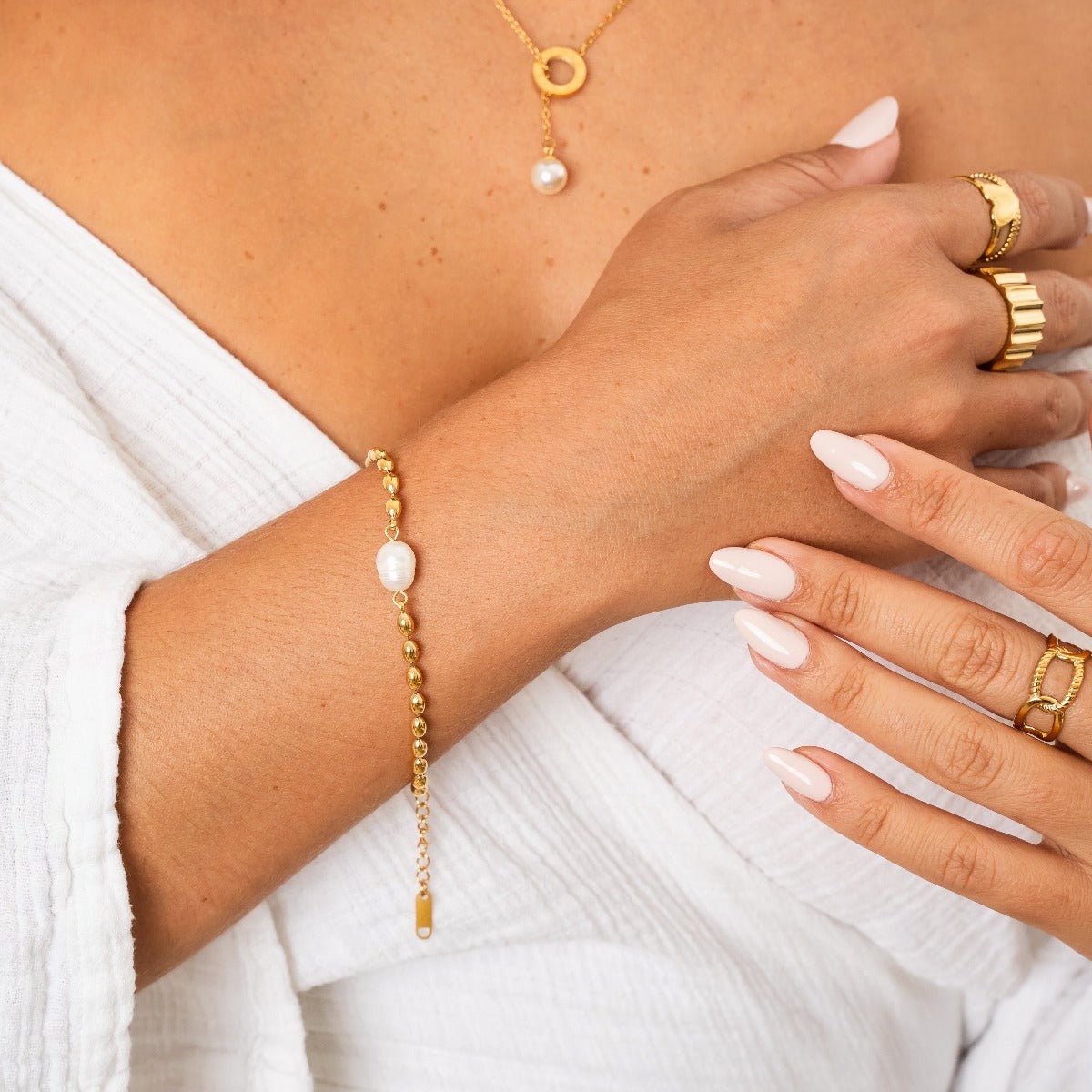 Pulseira Seúl Pérola Banhado em Ouro 18k