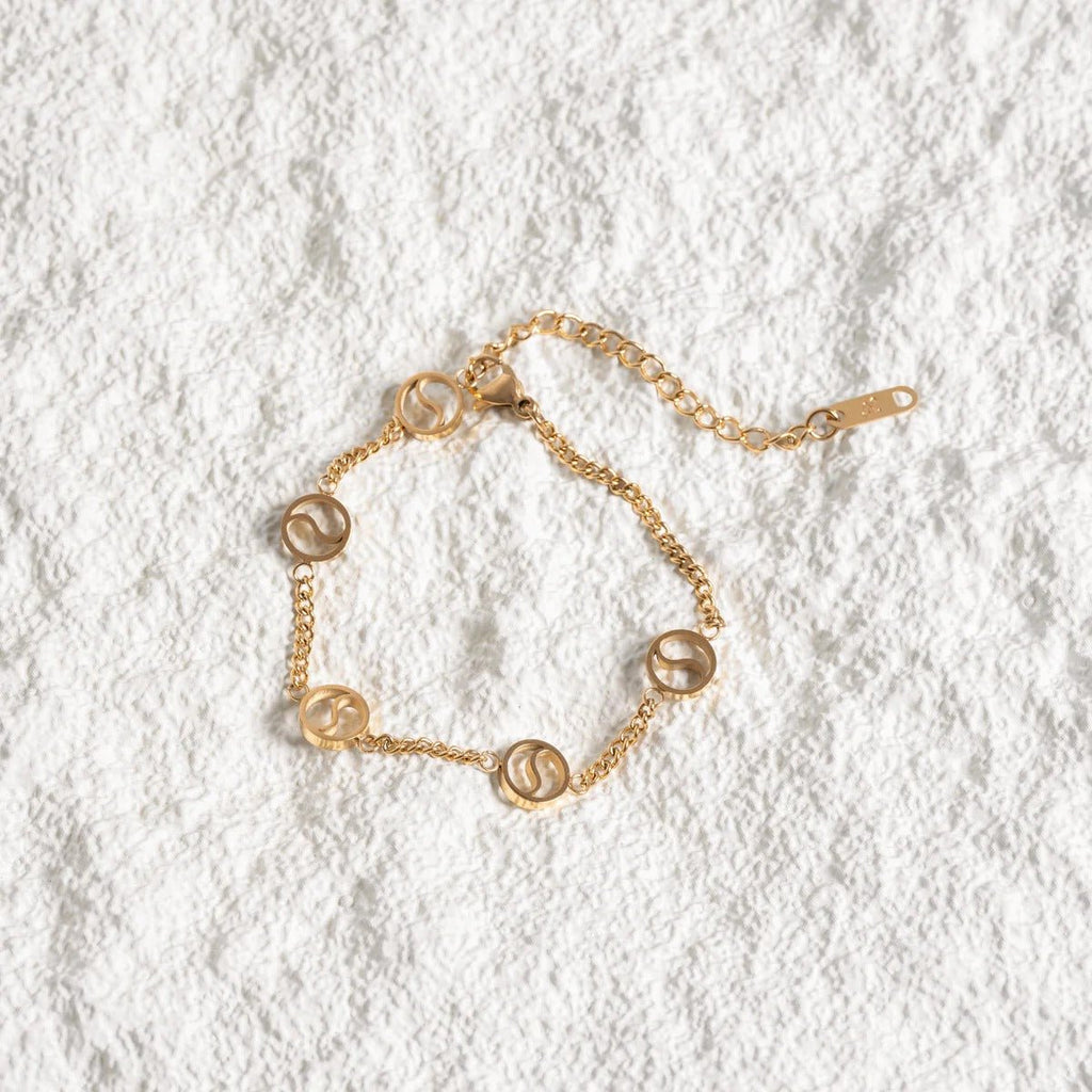Pulseira Dubrovnik Pingente Banhada em Ouro 18K