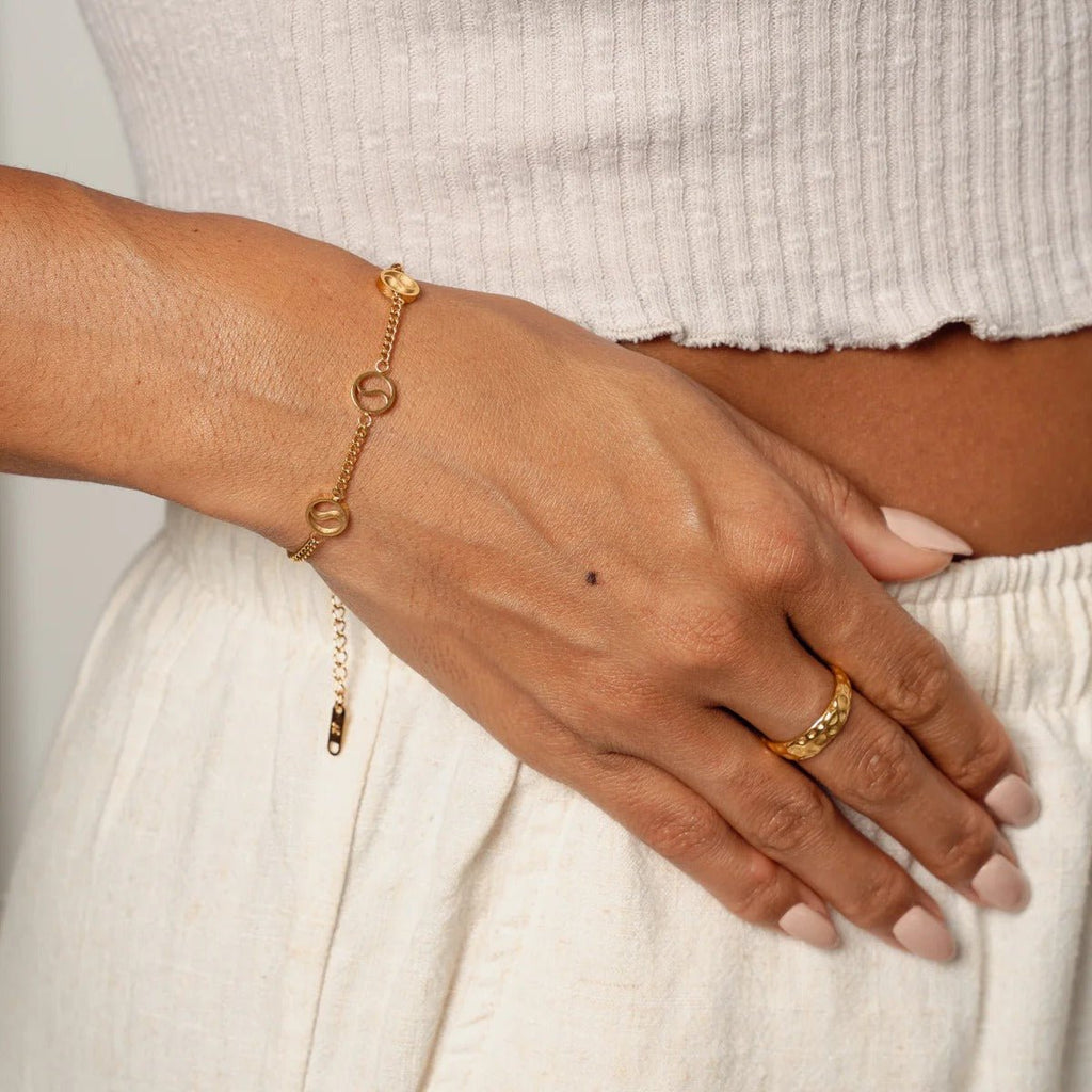 Pulseira Dubrovnik Pingente Banhada em Ouro 18K