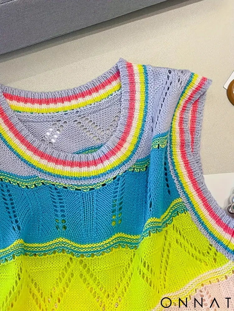 2024 Women’s Rainbow Striped Knit Top SleevelessCasual Crew Neck Hollow Out Design Crop Top Vest raibow / One Size