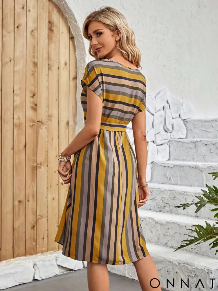 Vestido com Cinto Listrado Norah