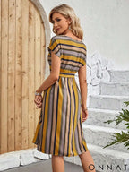 Vestido com Cinto Listrado Norah