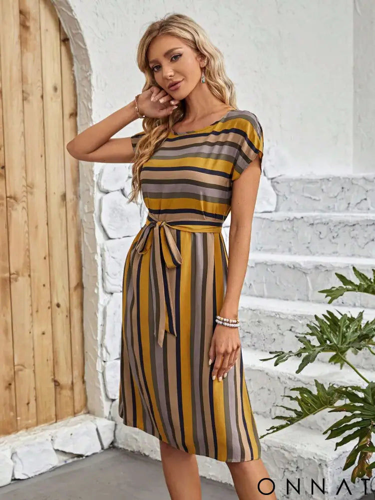 Vestido com Cinto Listrado Norah