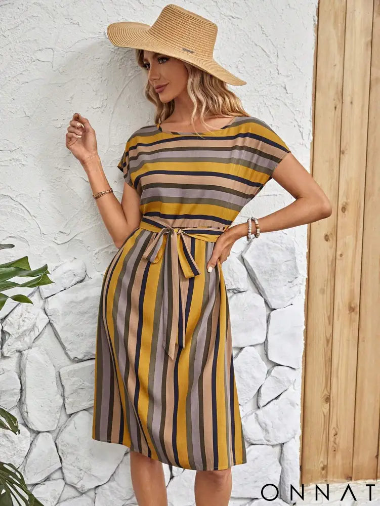 Vestido com Cinto Listrado Norah